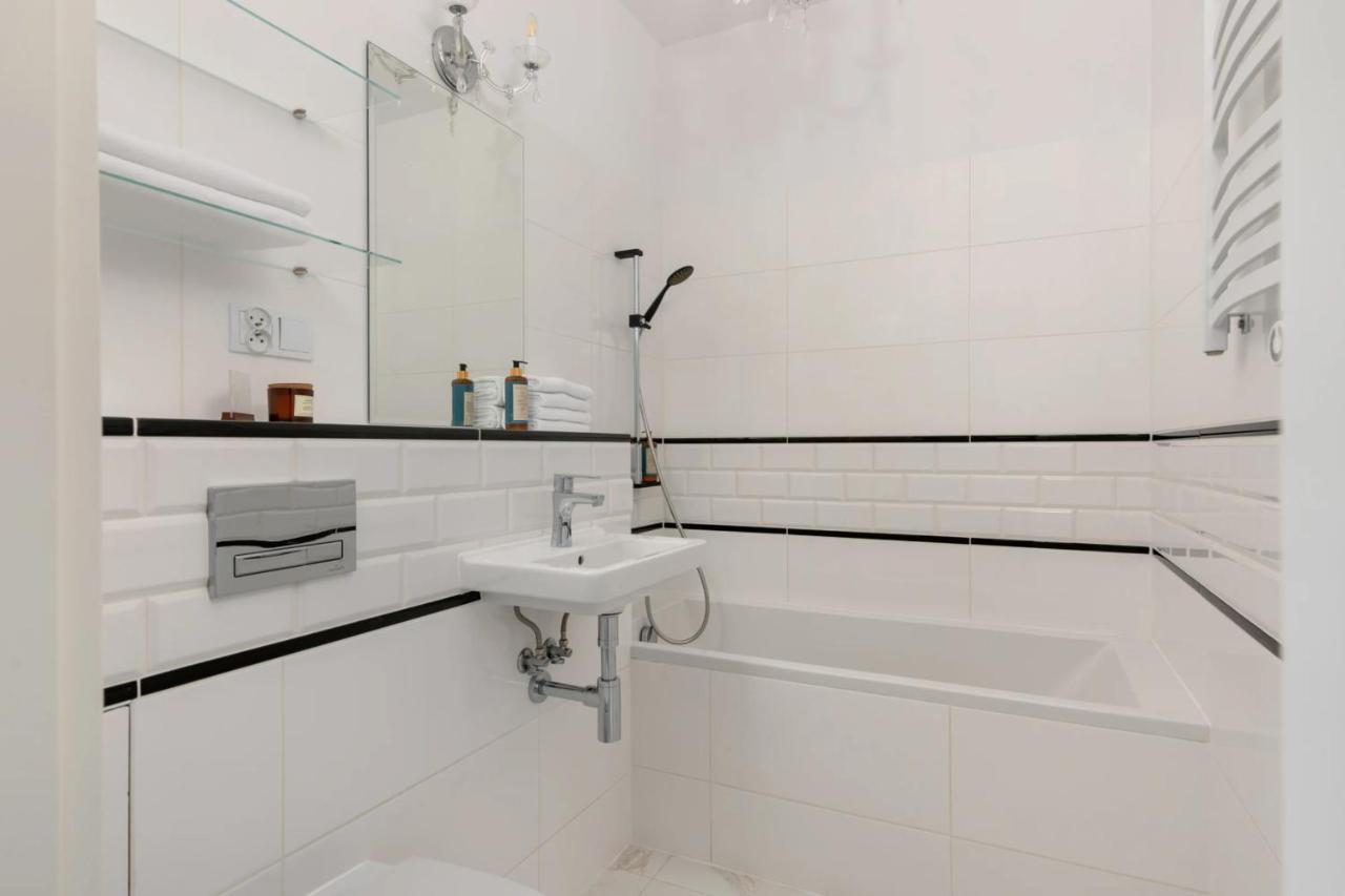 Przestronny Apartament Z Widokiem Na Miasto W Warszawie Βαρσοβία Εξωτερικό φωτογραφία
